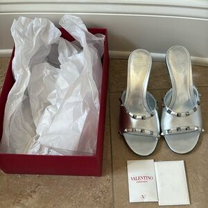 Valentino Rockstud Metallic clear-wedge mules